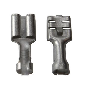 B 411 FL. Uisolert kabelsko, flatstifthylse, (6,3 x 0,8mm), m/mothake 4-6mm²